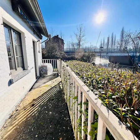 Nyaraló House Close To Nature Esneux